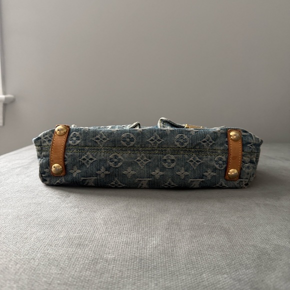 Louis Vuitton Blue Denim Shoulder Bag style “baggy” - Picture 3 of 5